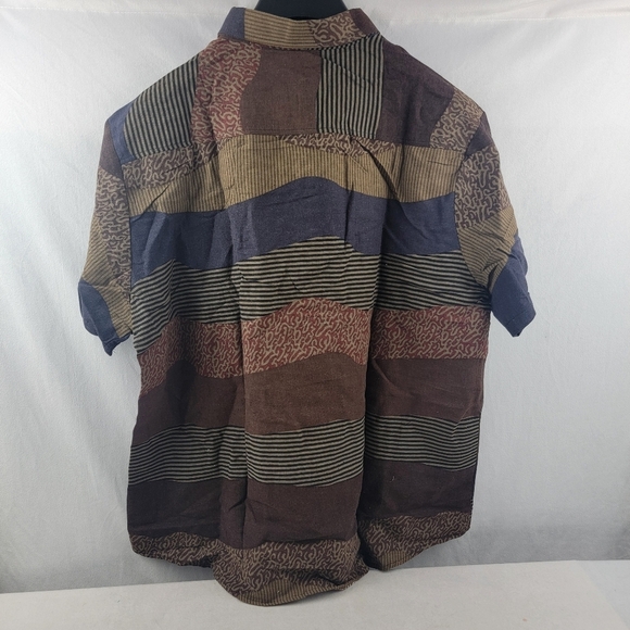 NWOT striped linen looking collared button down short sleeve shirt Size Large - Picture 5 of 6